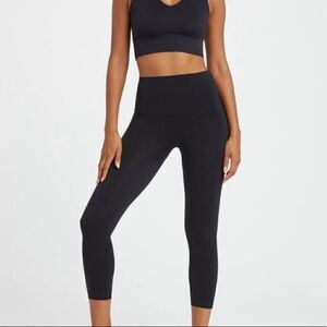 Spanx Look at Me Now Leggings Size Large